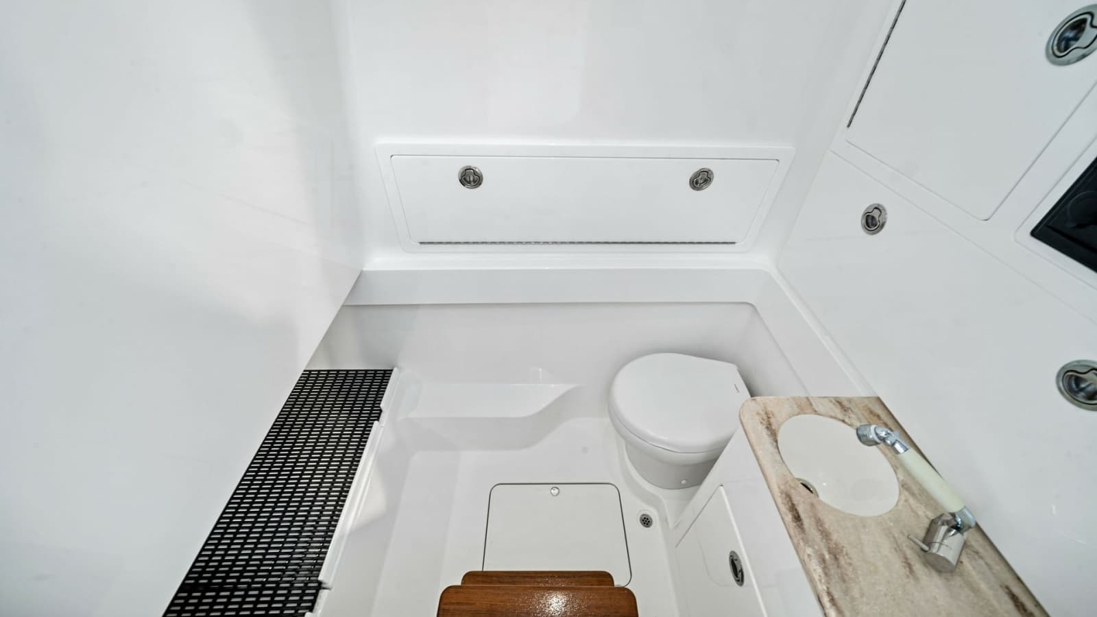 2024 Valhalla Boatworks V-37 - Photo 22