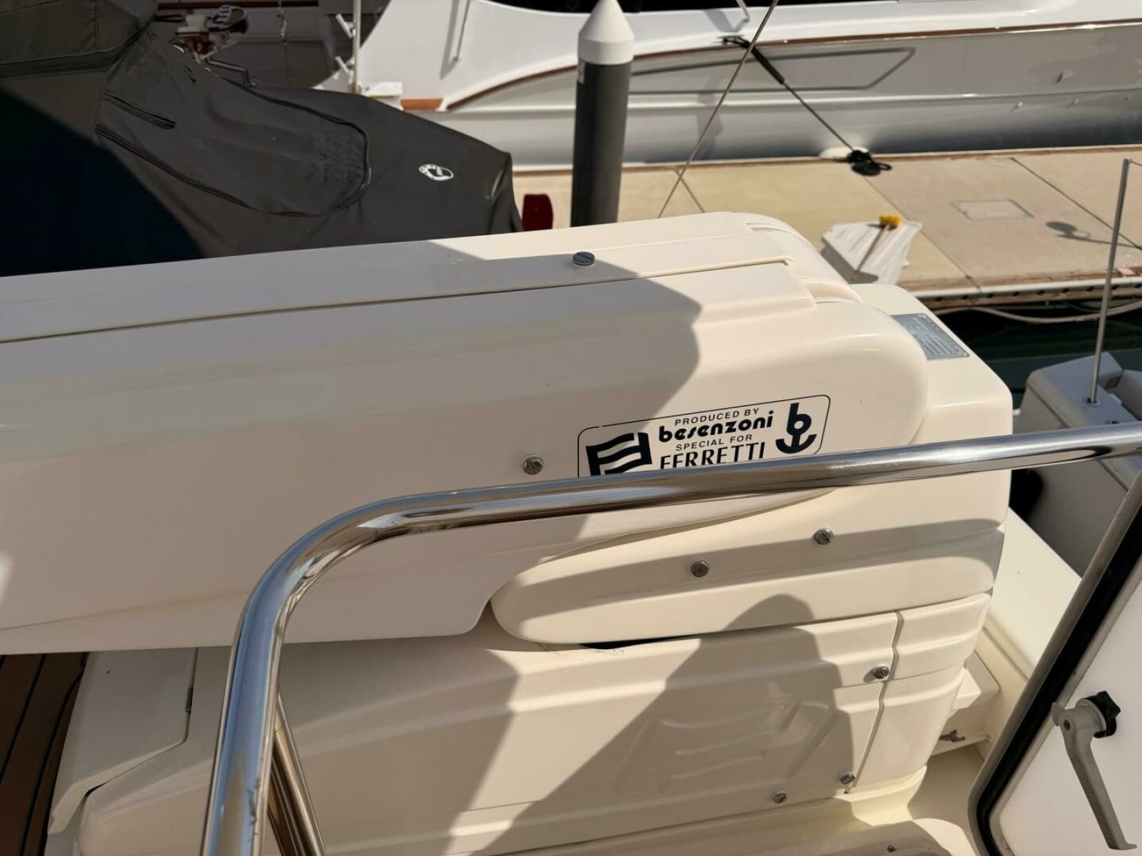 2000 Ferretti Yachts 72 Motoryacht - Photo 11