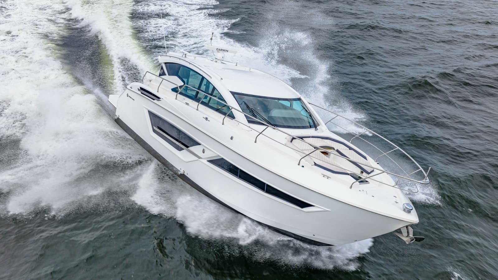 2019 Cruisers Yachts Cantius 46 - Photo 101