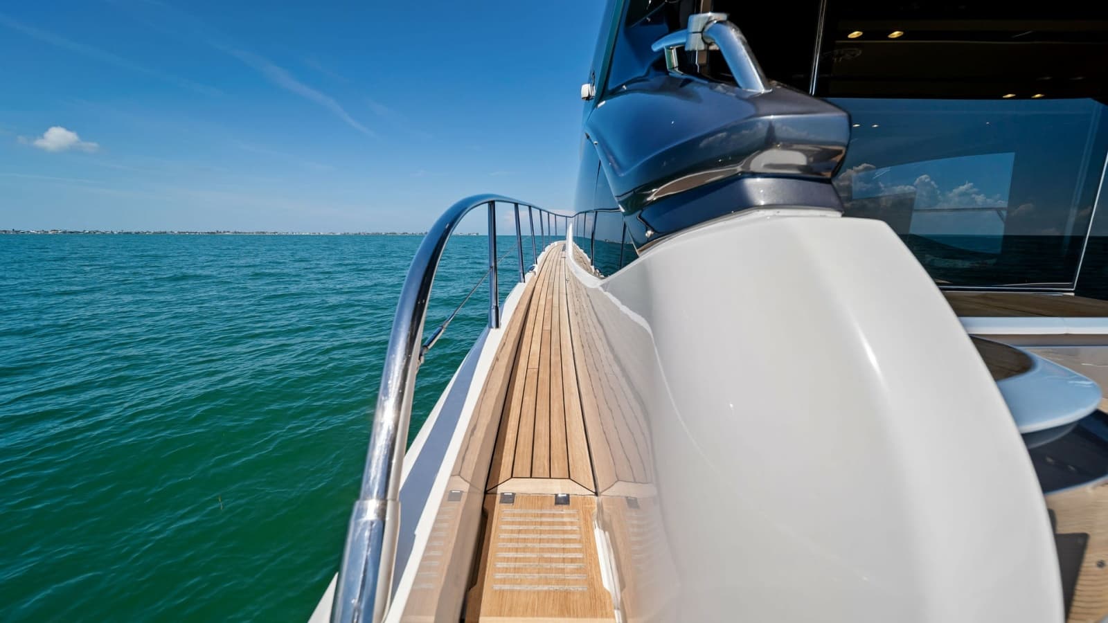 2019 Princess V65 - Photo 46