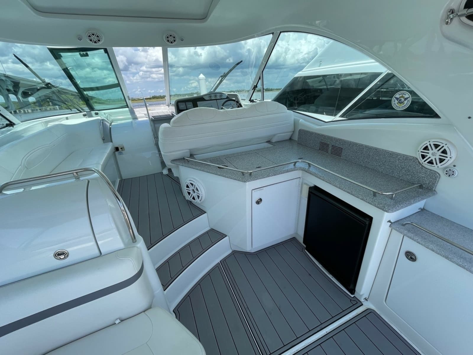 2008 Formula 45 Yacht - Photo 8