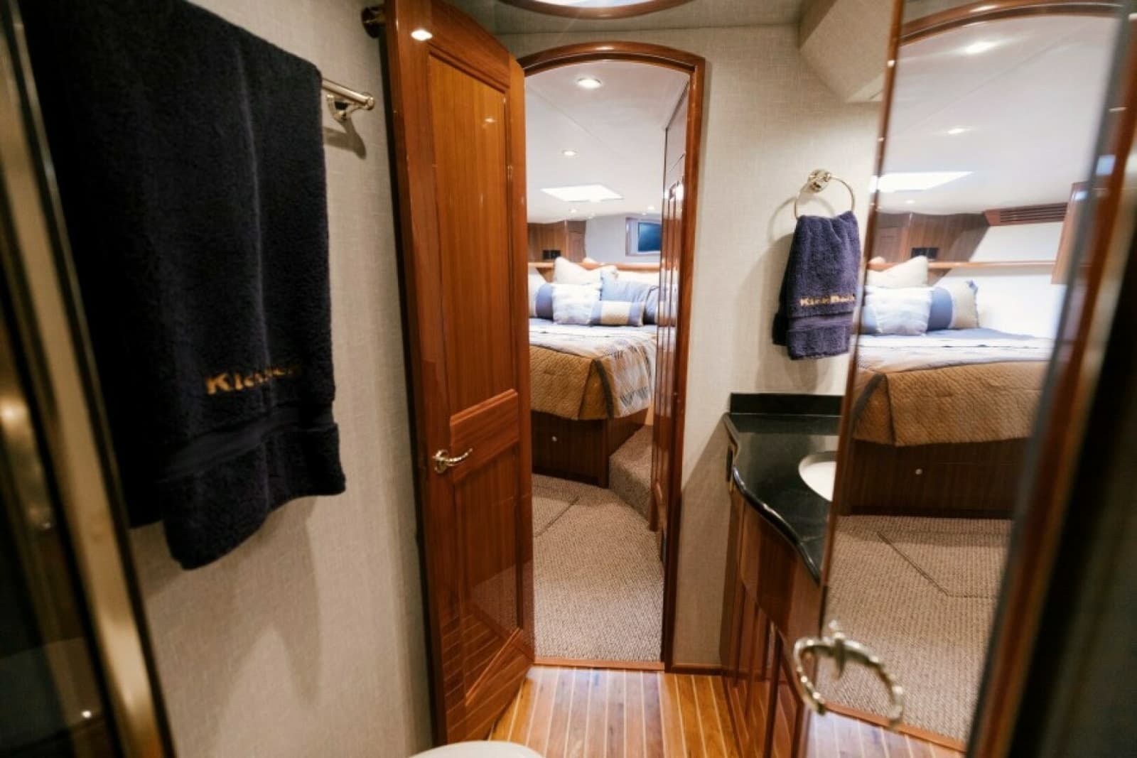 2006 Viking 74 Enclosed Bridge - Photo 13
