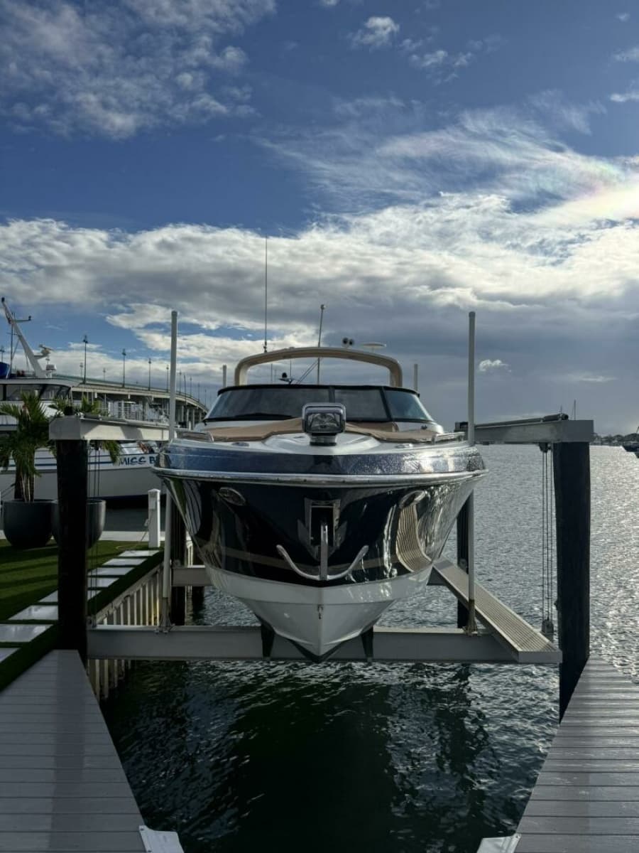 2016 Formula 330 Crossover Bowrider - Photo 2