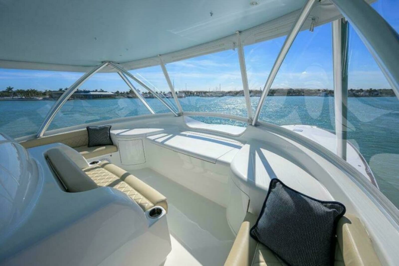 2020 Viking 72 Convertible - Photo 40