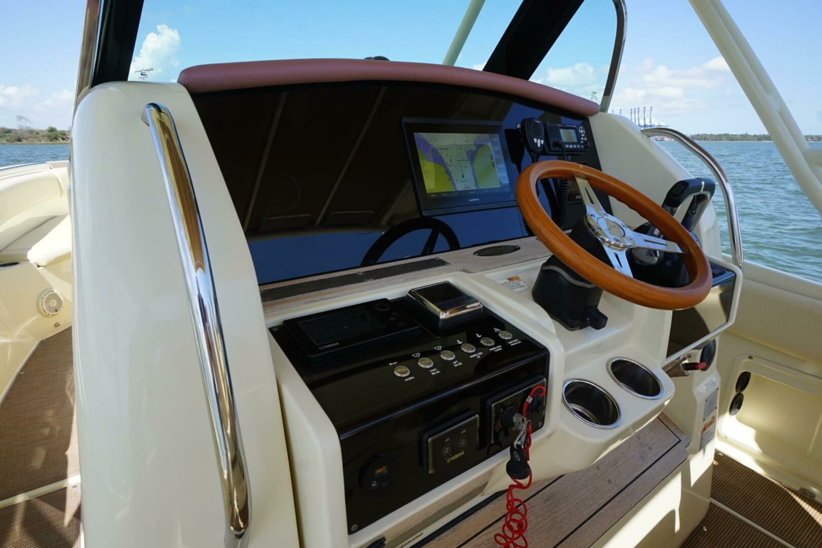 2018 Chris-Craft Catalina 34 - Photo 11