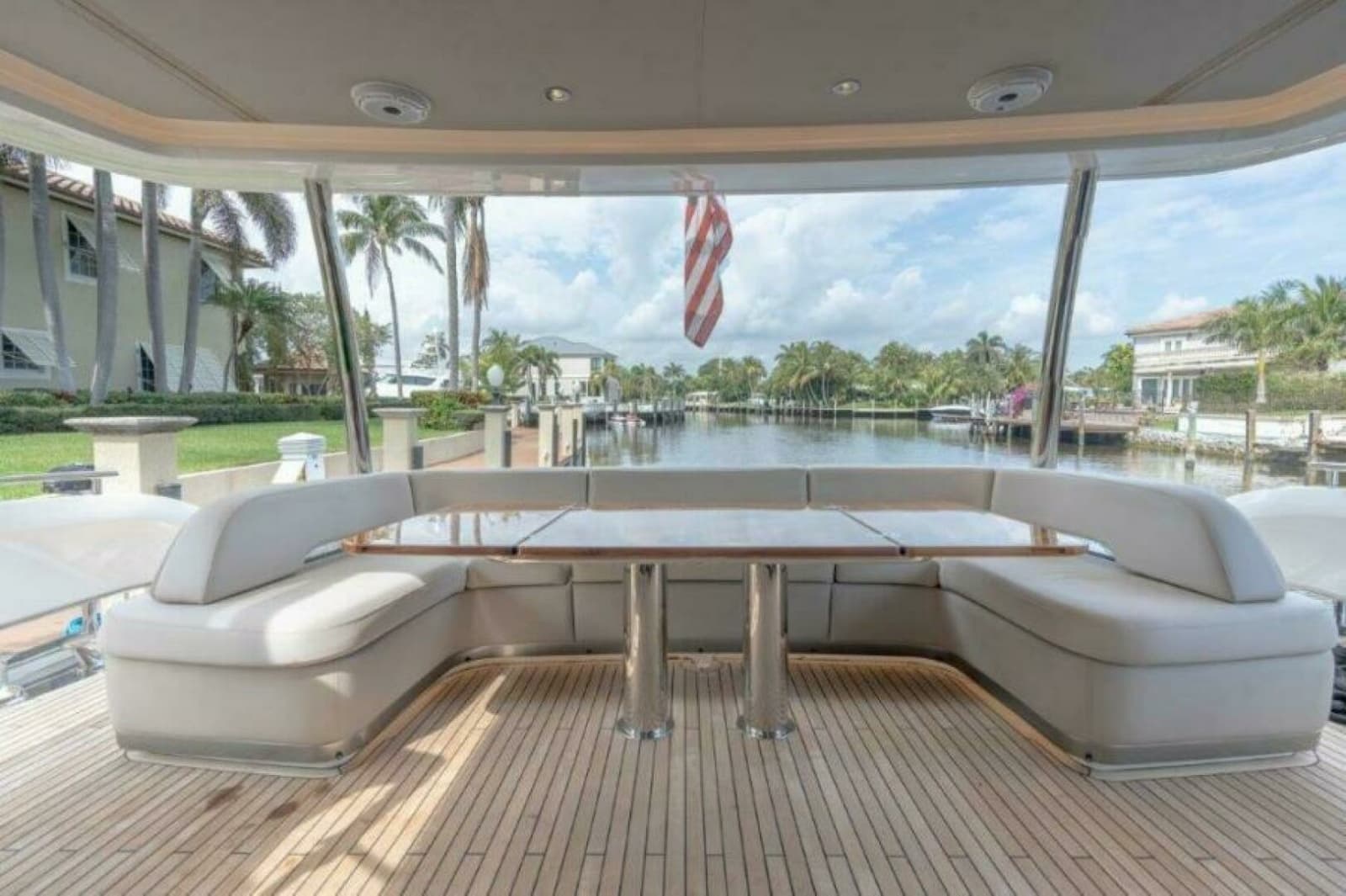 2019 Princess 85 Motor Yacht - Photo 31