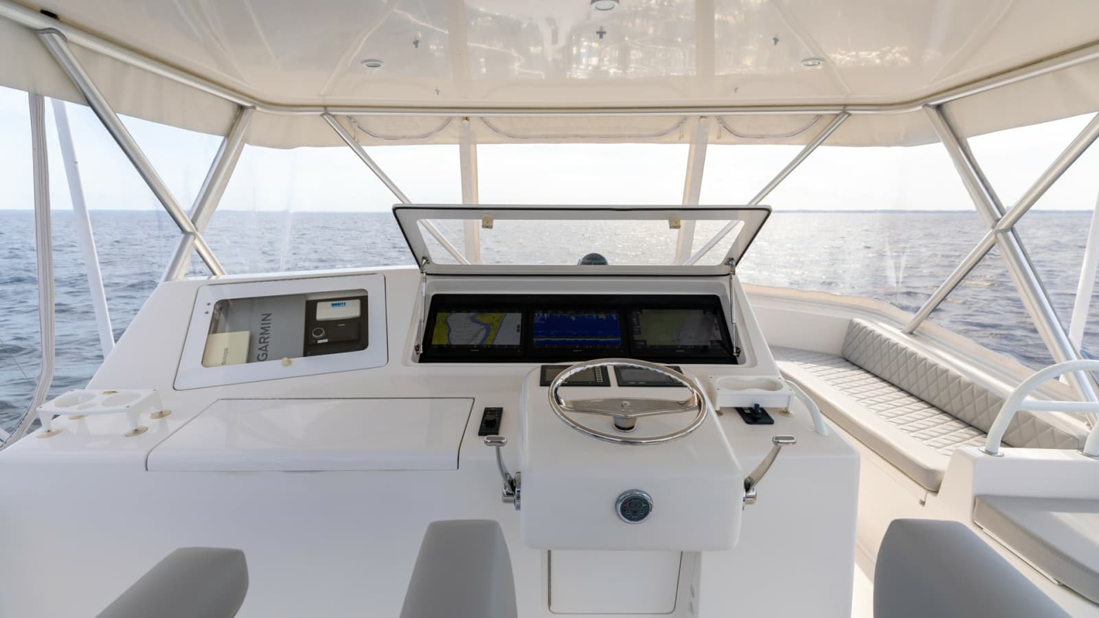 2007 Viking 45 Convertible - Photo 2