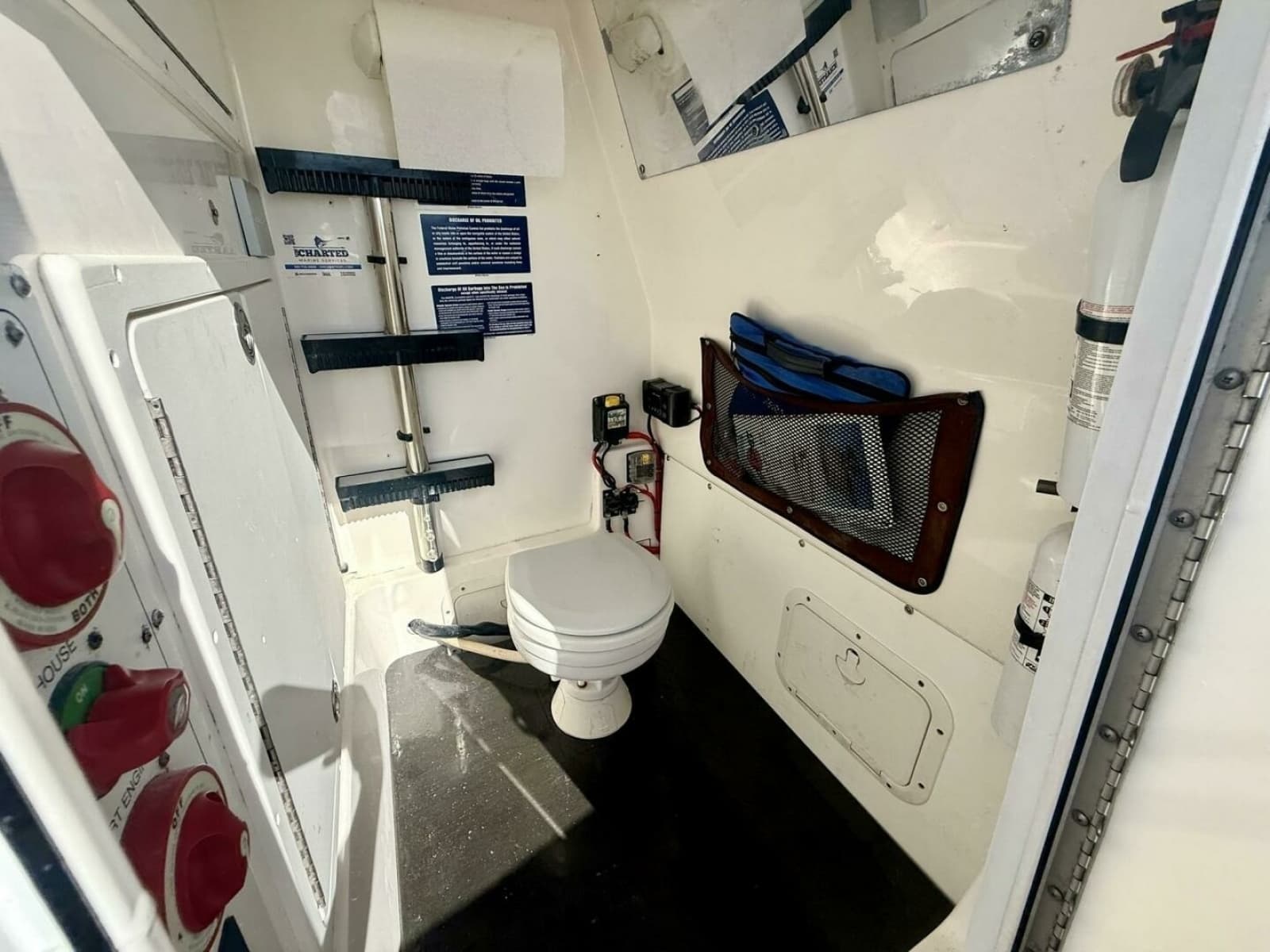 2006 Regulator 29 FS - Photo 36