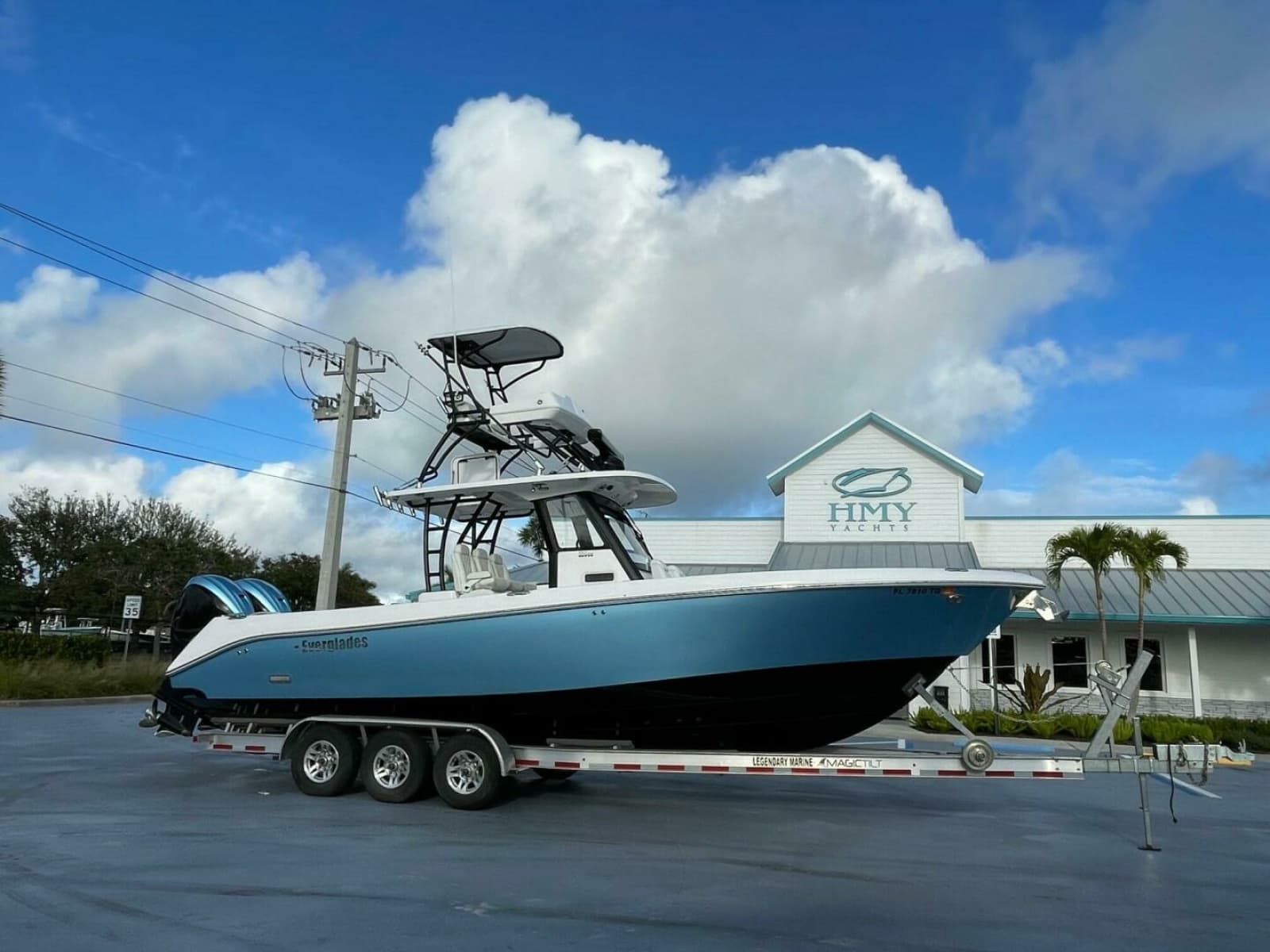 2022 Everglades 335 Center Console - Photo 1