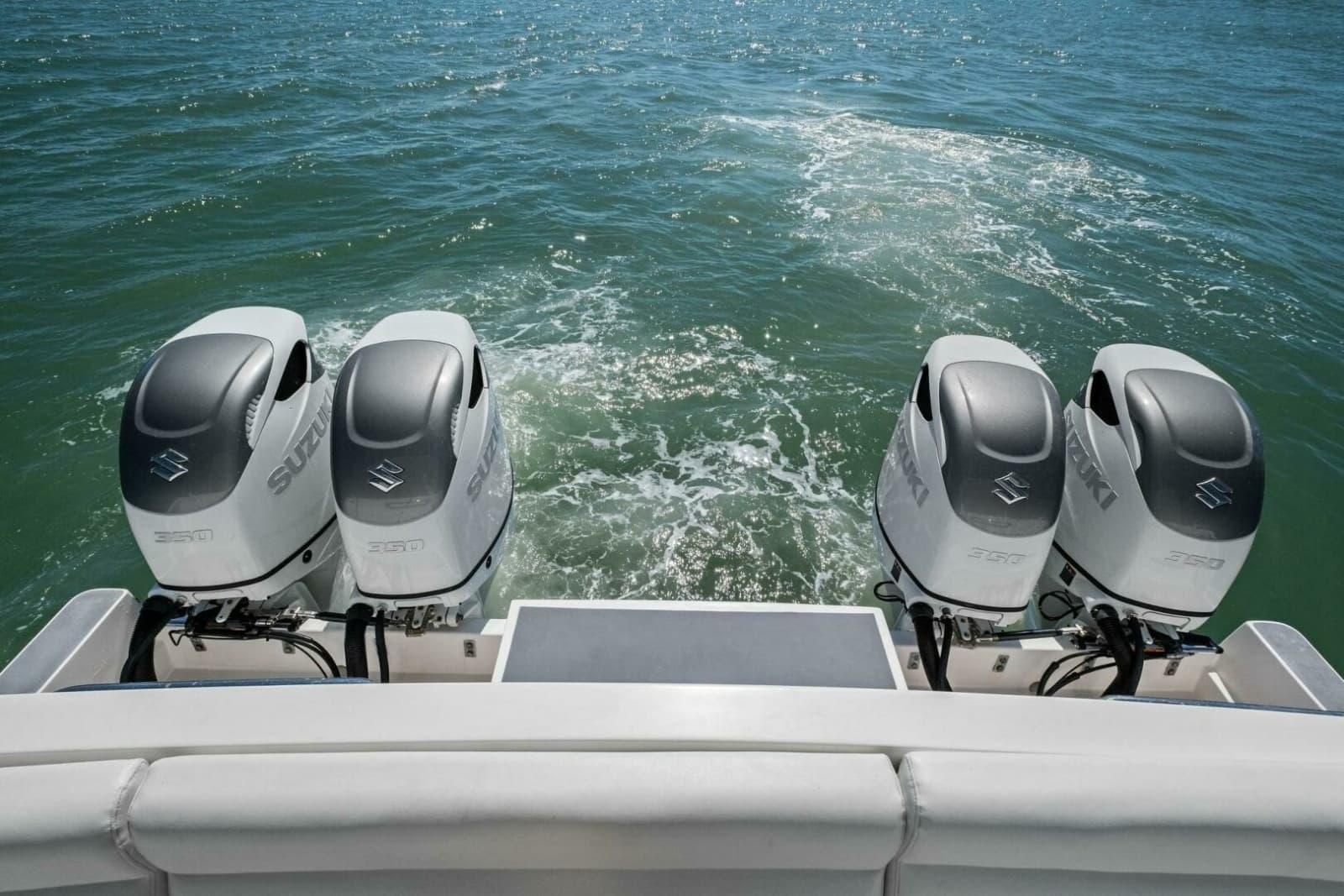 2018 Mares 47 Outboard Express Catamaran - Photo 51