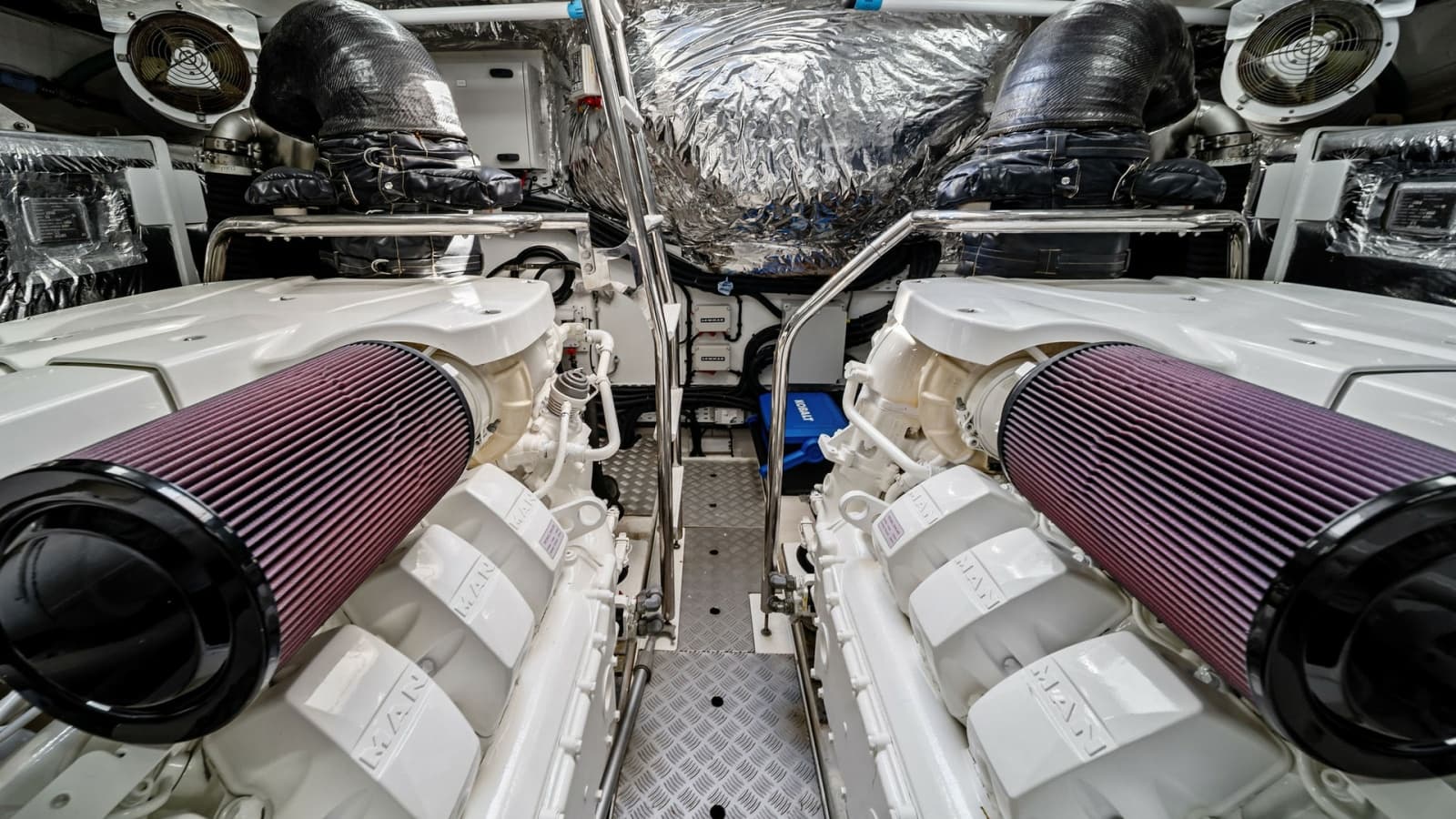 2019 Princess V65 - Photo 42