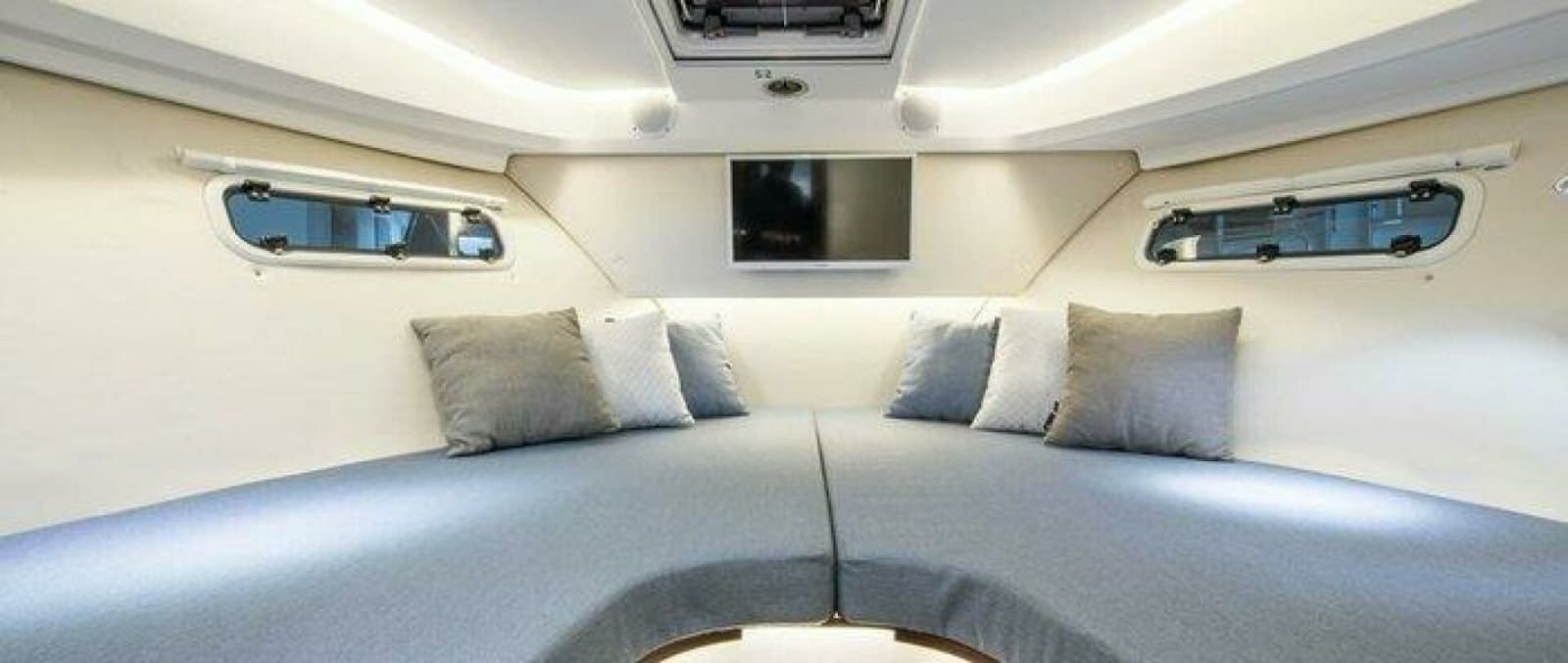 2026 Nimbus 305 Coupé - Photo 8