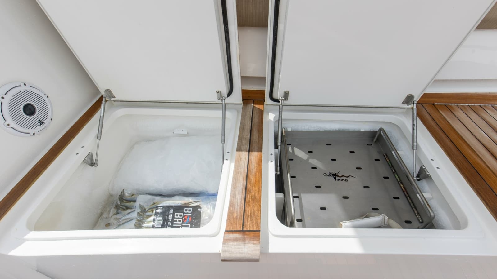 2017 Viking 72 Enclosed Bridge - Photo 63