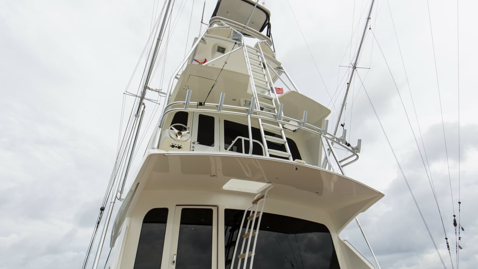 2007 Viking 74 Enclosed Bridge - Photo 35
