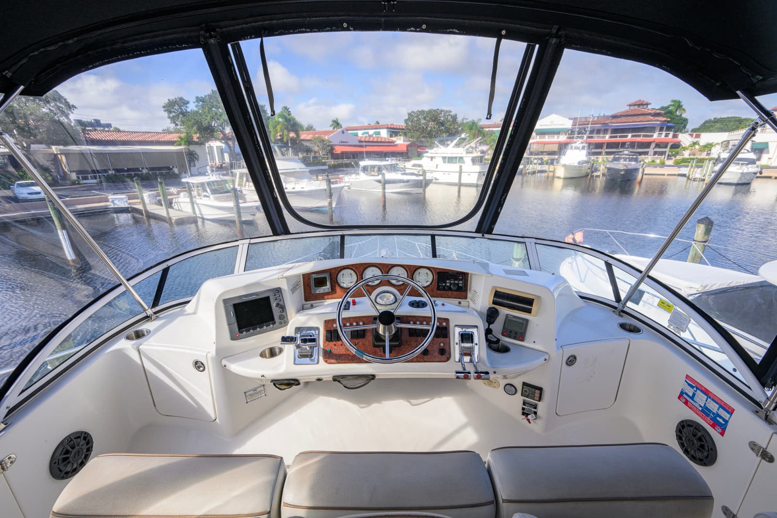 2005 Silverton 39 Motor Yacht - Photo 12