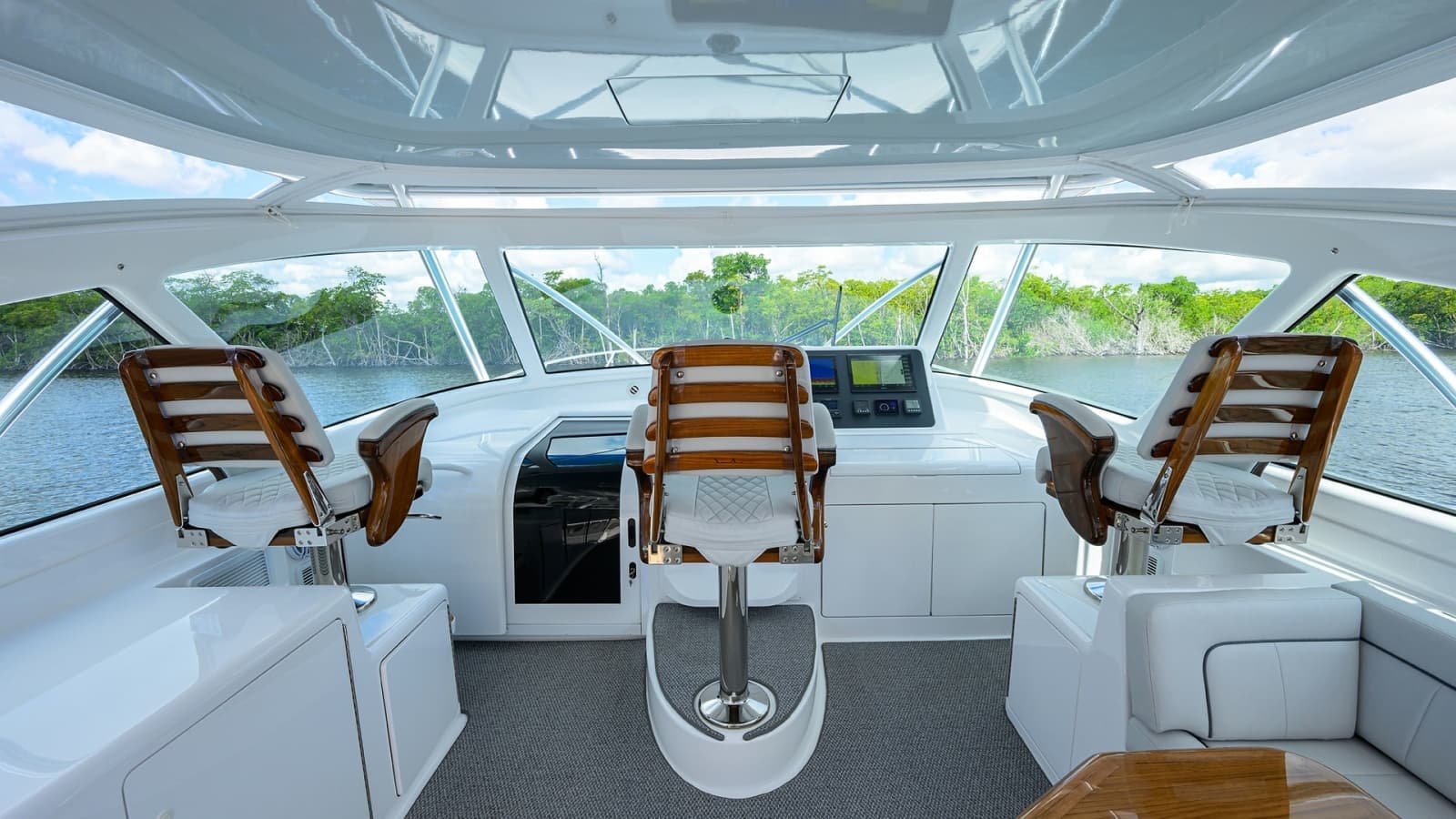 2022 Viking 44 Open - Photo 33