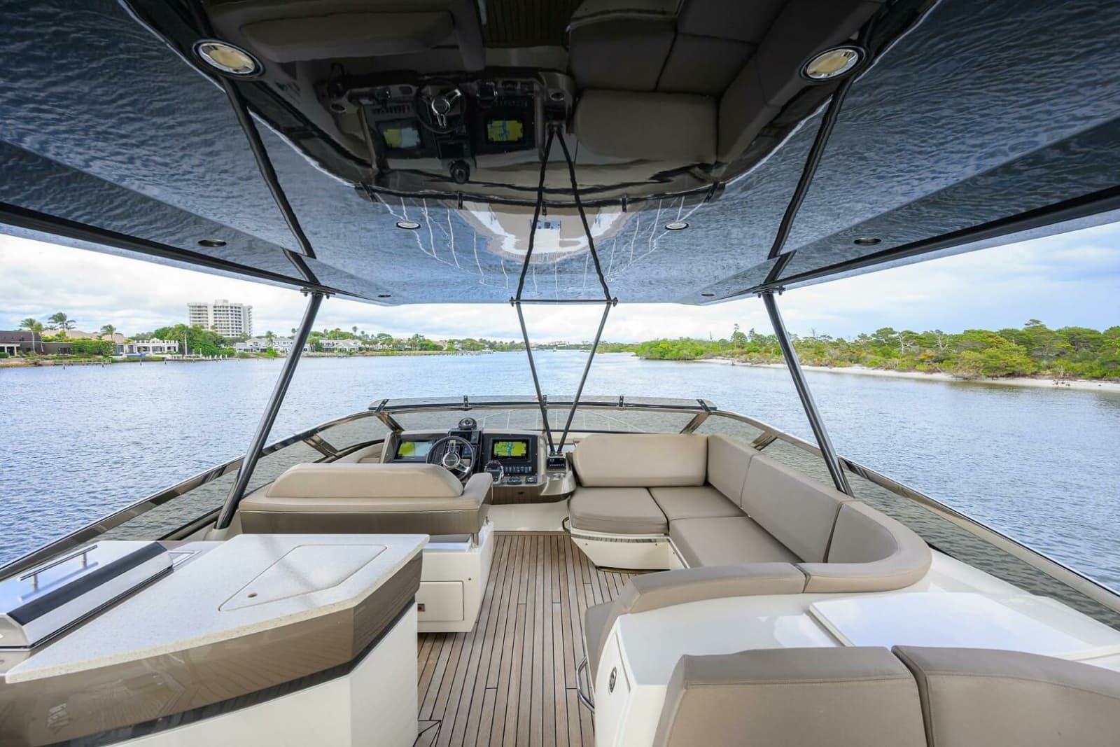 2016 Marquis 660 Sport Yacht - Photo 29
