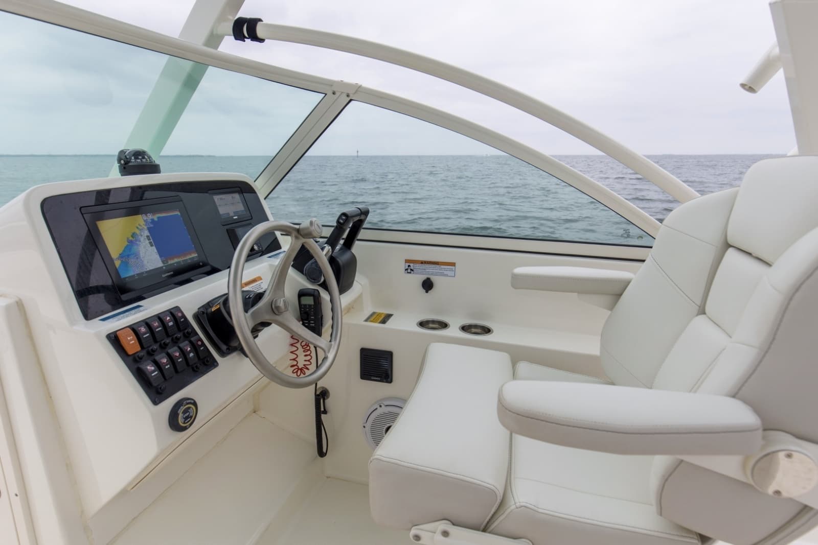 2024 World Cat 230 DC - Photo 8