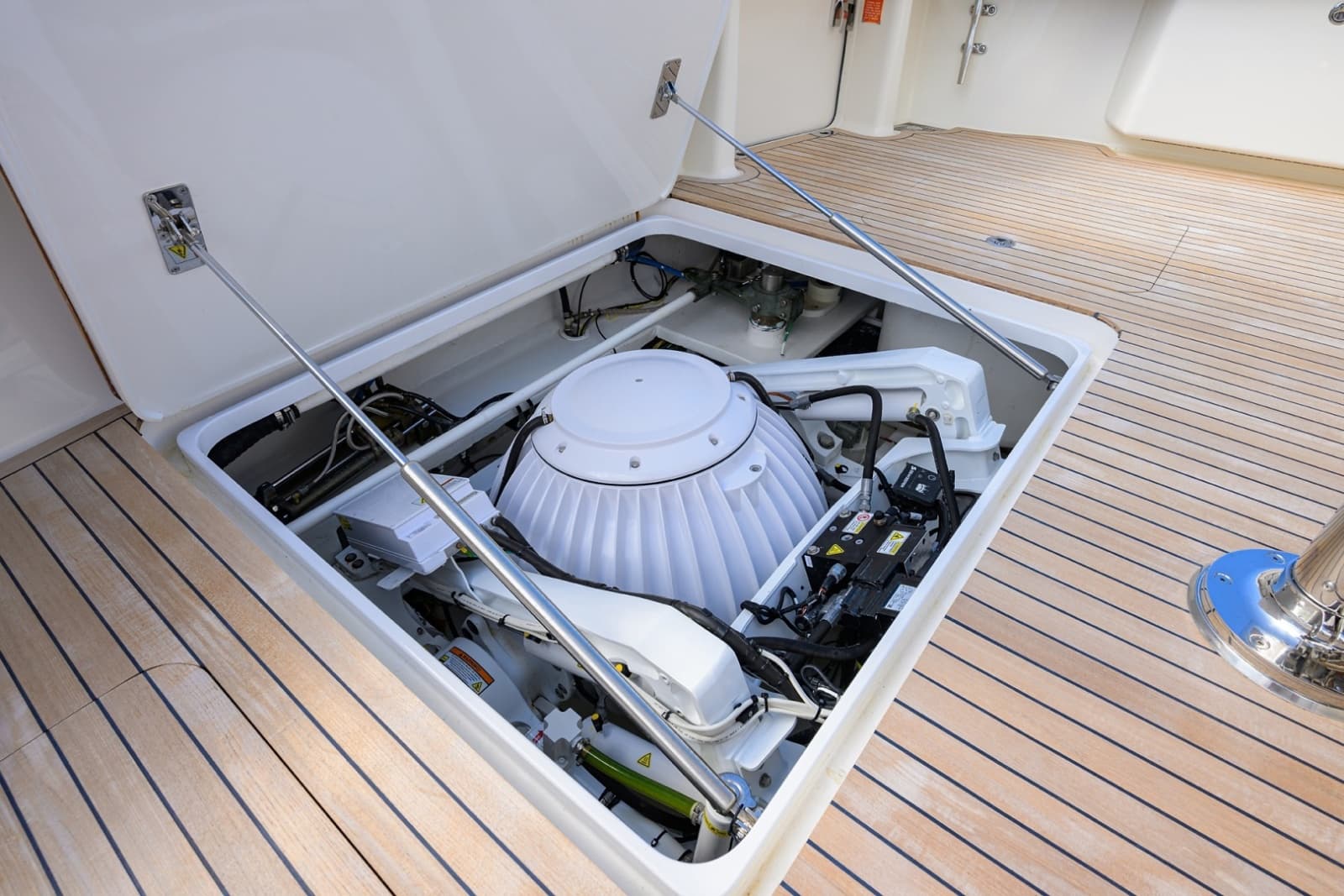 2008 Viking 68 Convertible - Photo 30