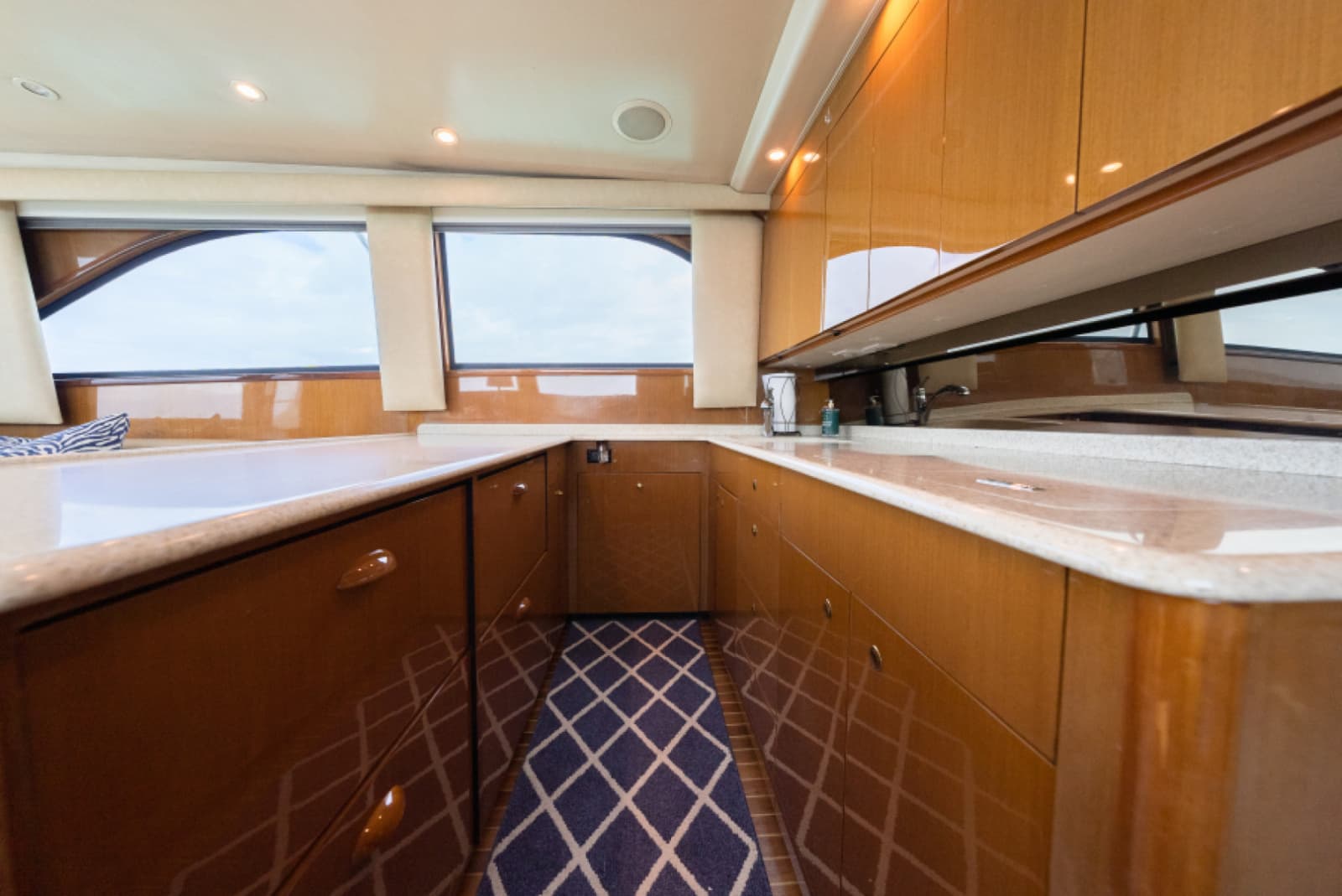 2003 Viking 45 Convertible - Photo 25