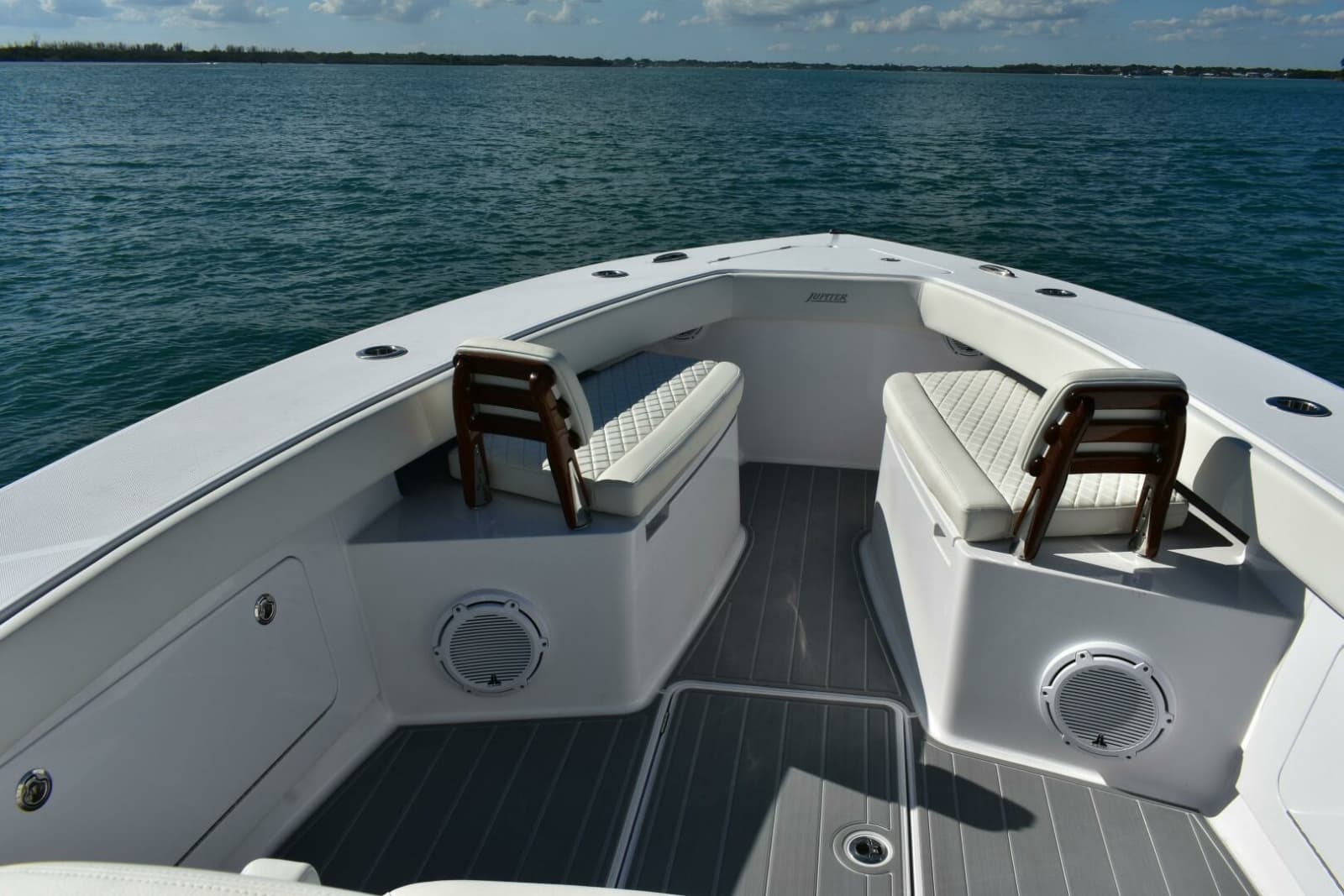 2025 Jupiter 32 FS - Photo 10
