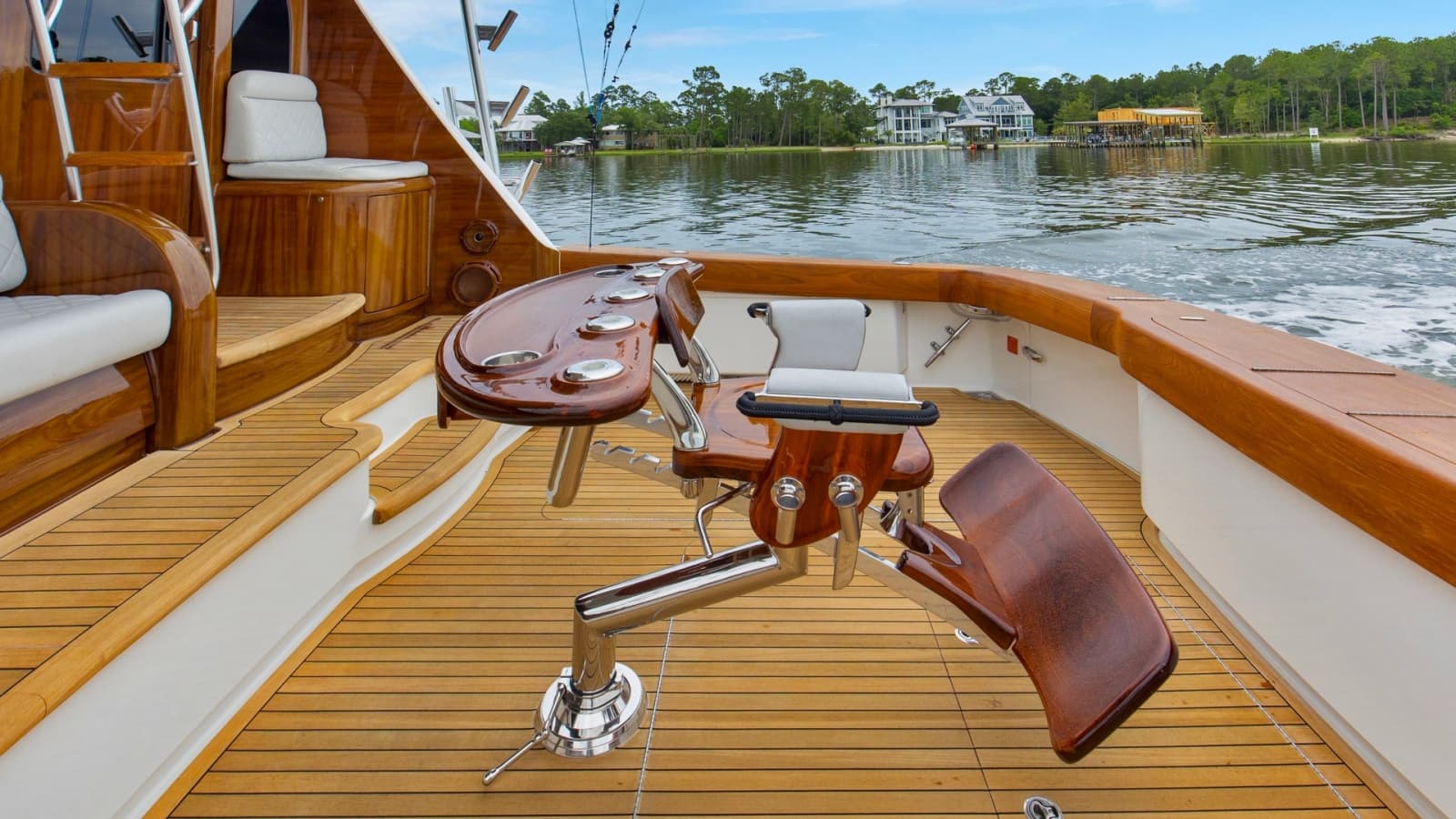 2020 Viking 68 Convertible - Photo 44