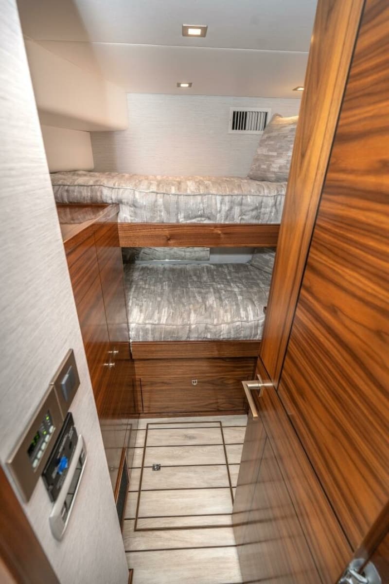 2025 Viking 90C - Photo 66