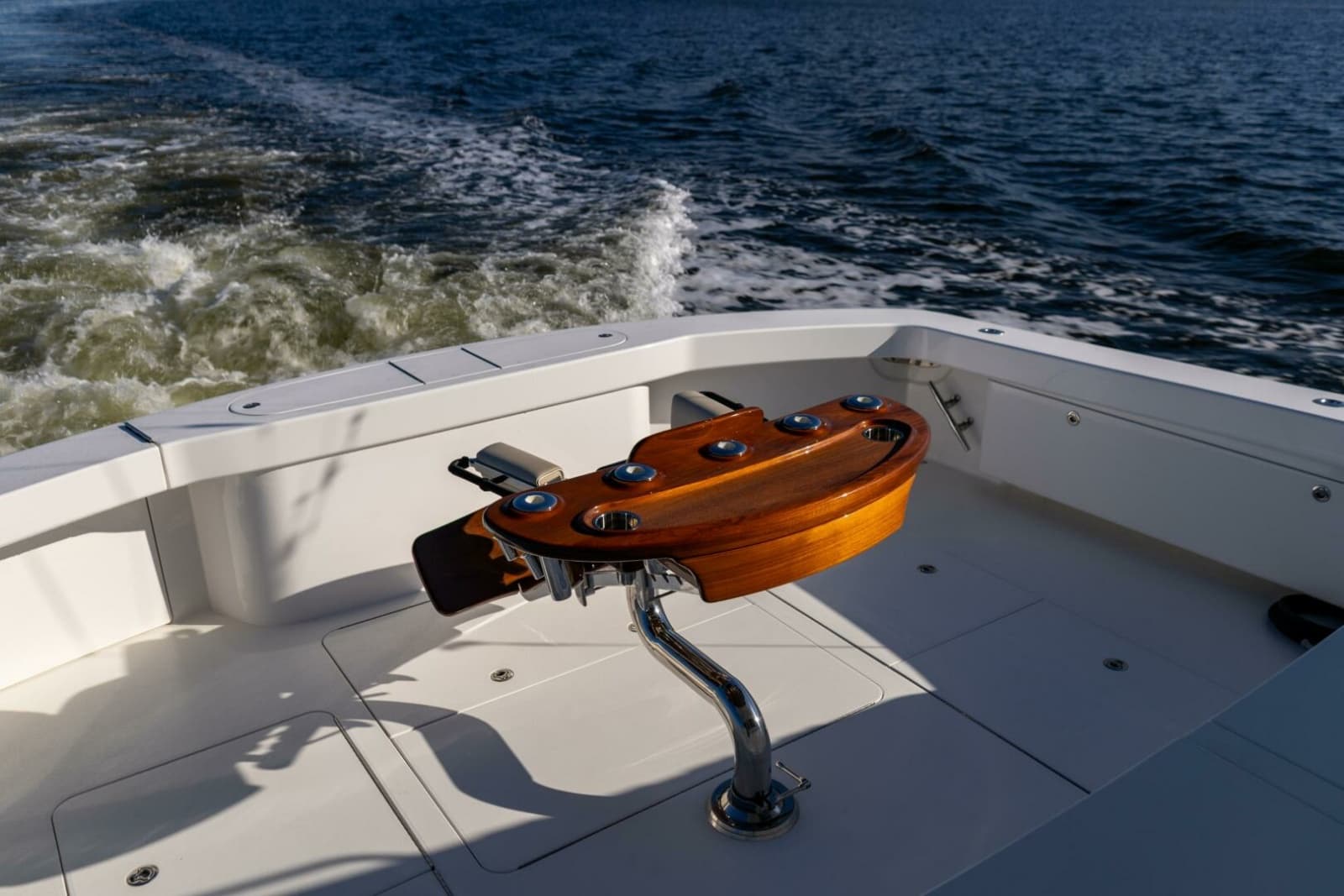 2021 Viking 72 Enclosed Bridge - Photo 38