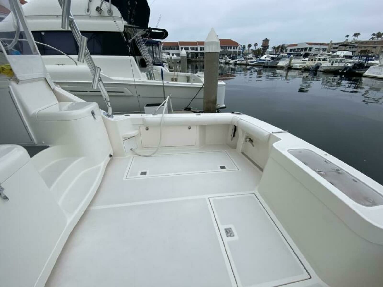 2006 Cabo 40 Express - Photo 46