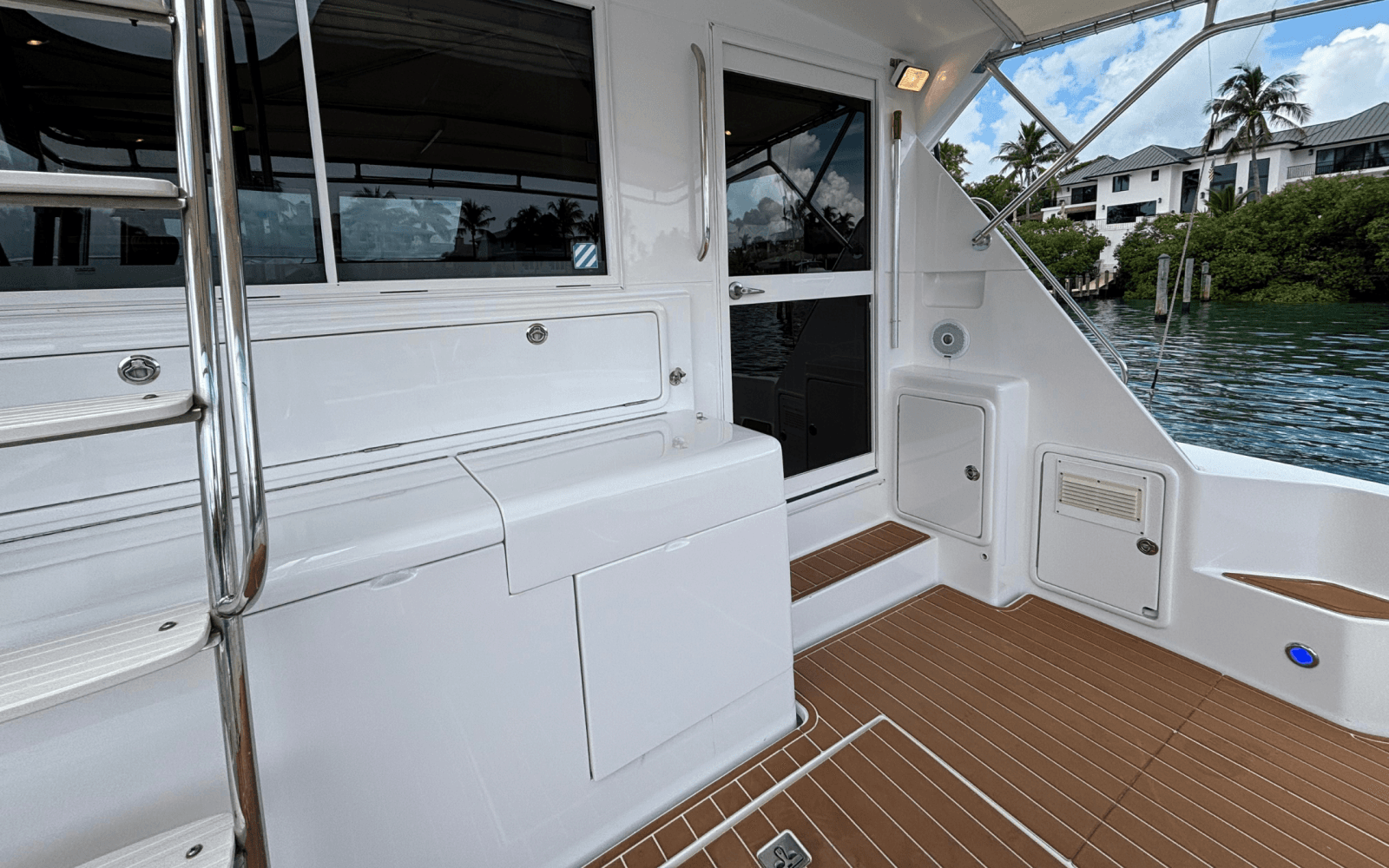 2001 Riviera 43  Convertible - Photo 40
