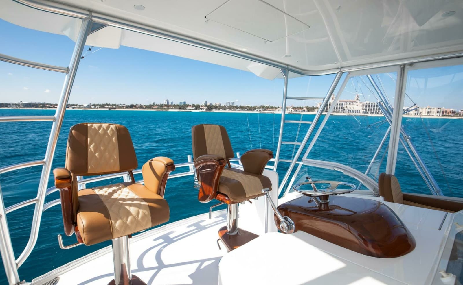 2018 Viking 48 Convertible - Photo 17