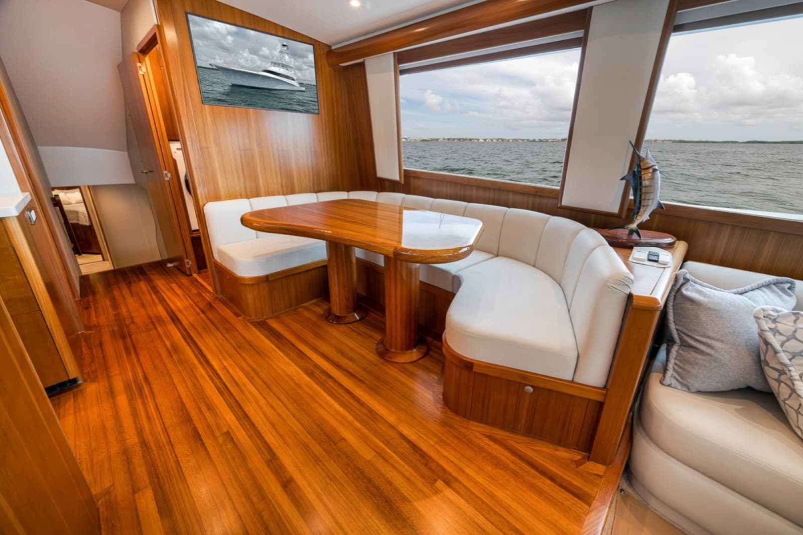 2021 Weaver 75 Convertible - Photo 16