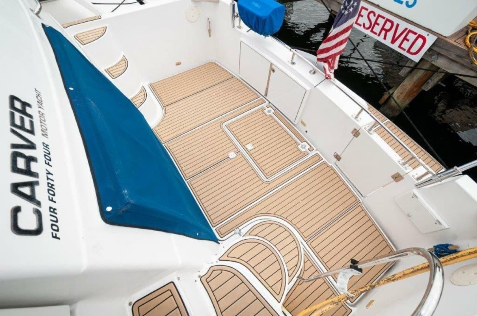 2002 Carver 444 Cockpit Motor Yacht - Photo 25