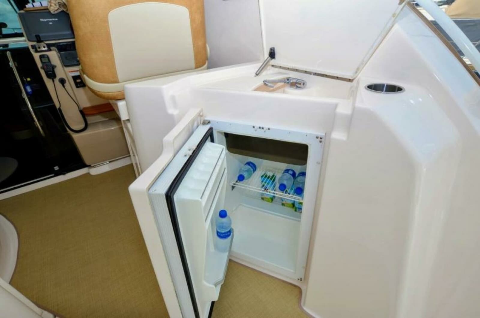 2008 Tiara Yachts 3500 Sovran - Photo 30