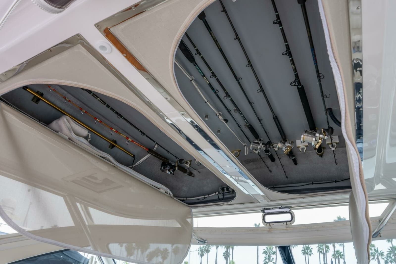 2015 Tiara Yachts 4300 Open - Photo 22
