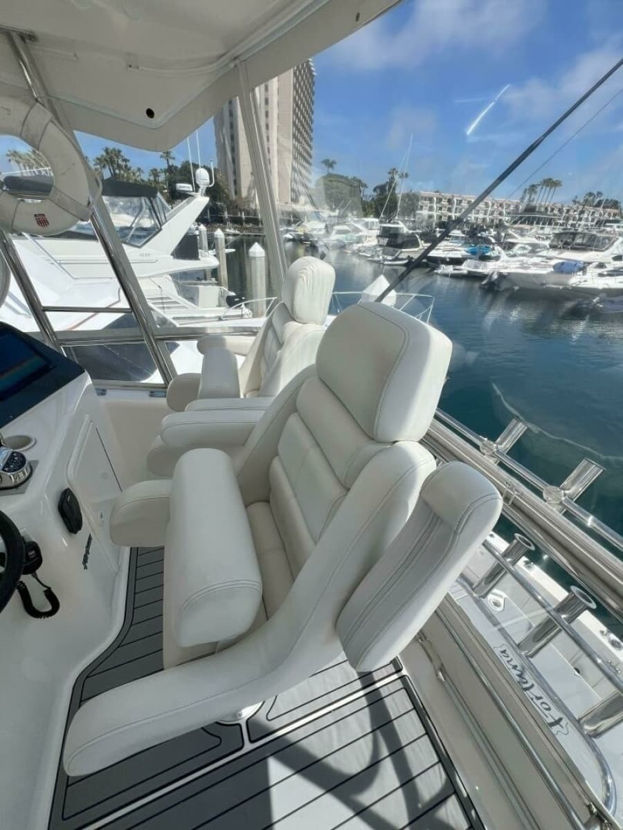 2002 Riviera 43 Flybridge - Photo 2