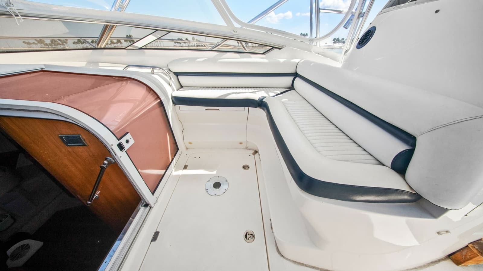 2005 Sunseeker 37 Sport Tower - Photo 11