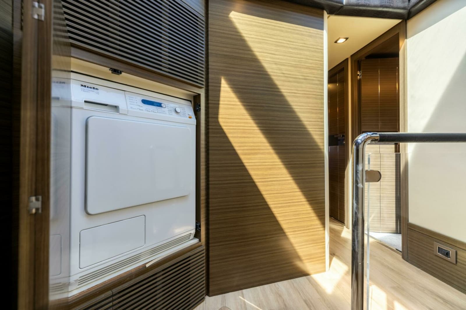 2015 Azimut 64 Flybridge - Photo 16