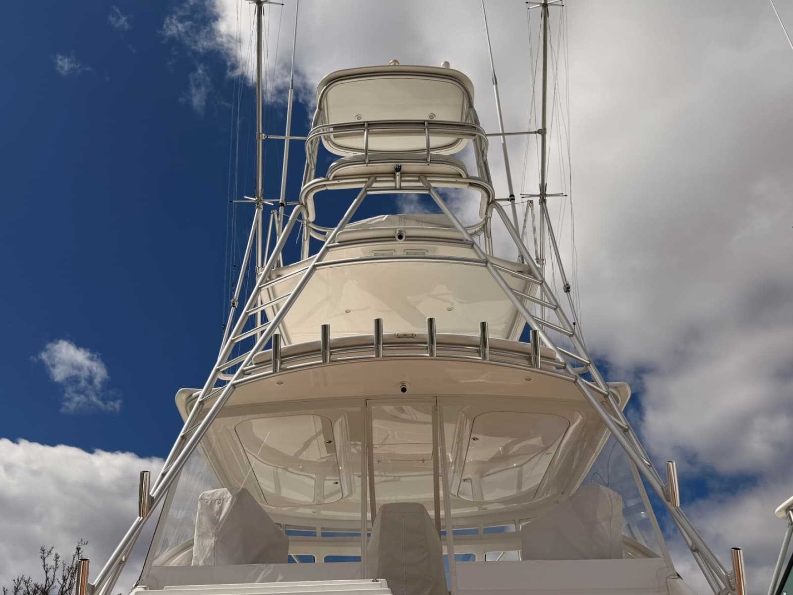 2015 Viking 42 Open - Photo 14