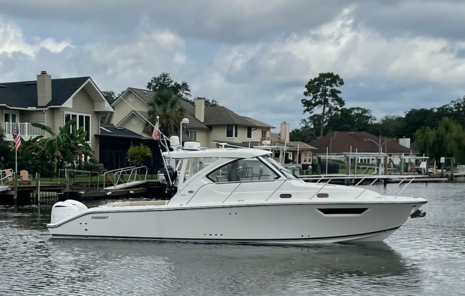 2017 Pursuit 325 OS - Photo 1