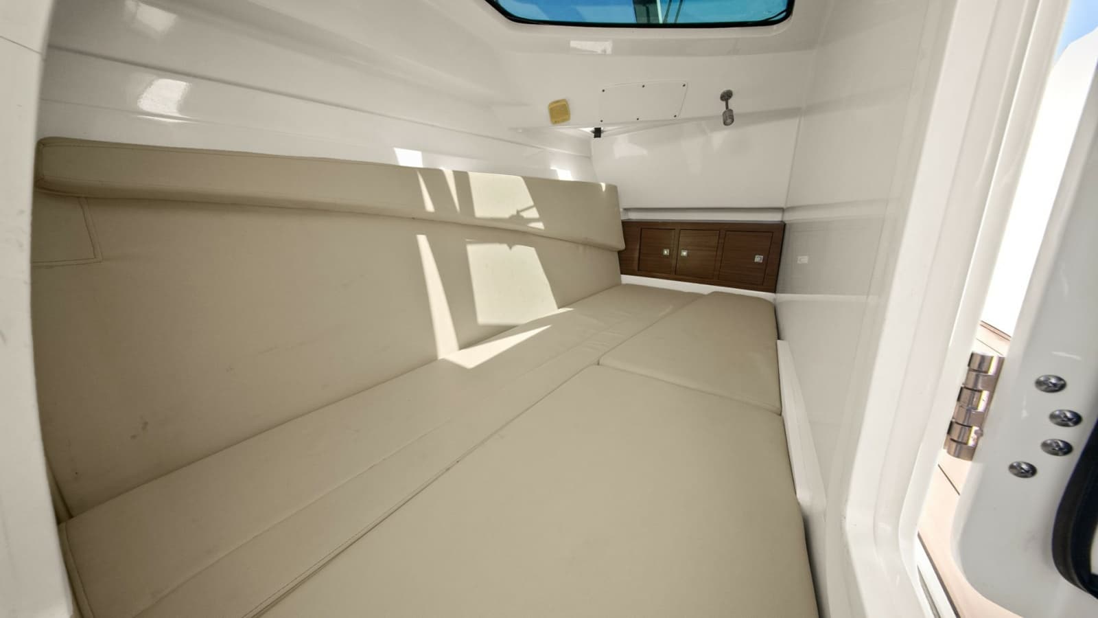 2019 Boston Whaler 320 Vantage - Photo 4