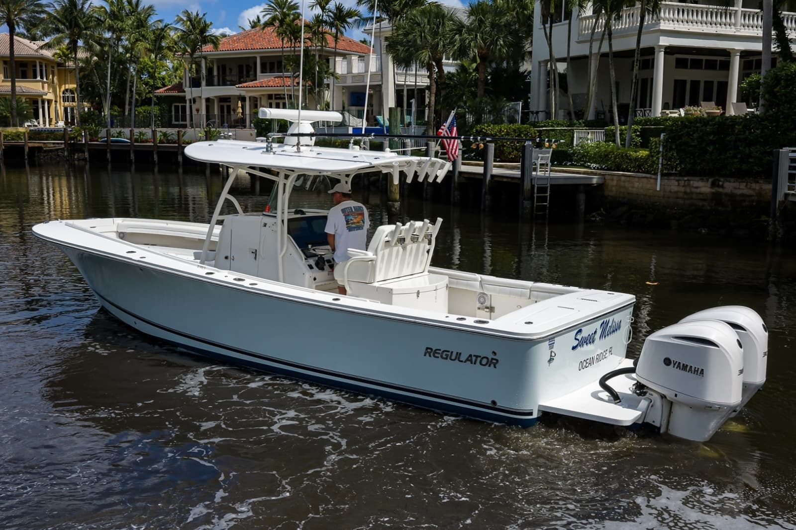 2019 Regulator 31 Center Console - Photo 4