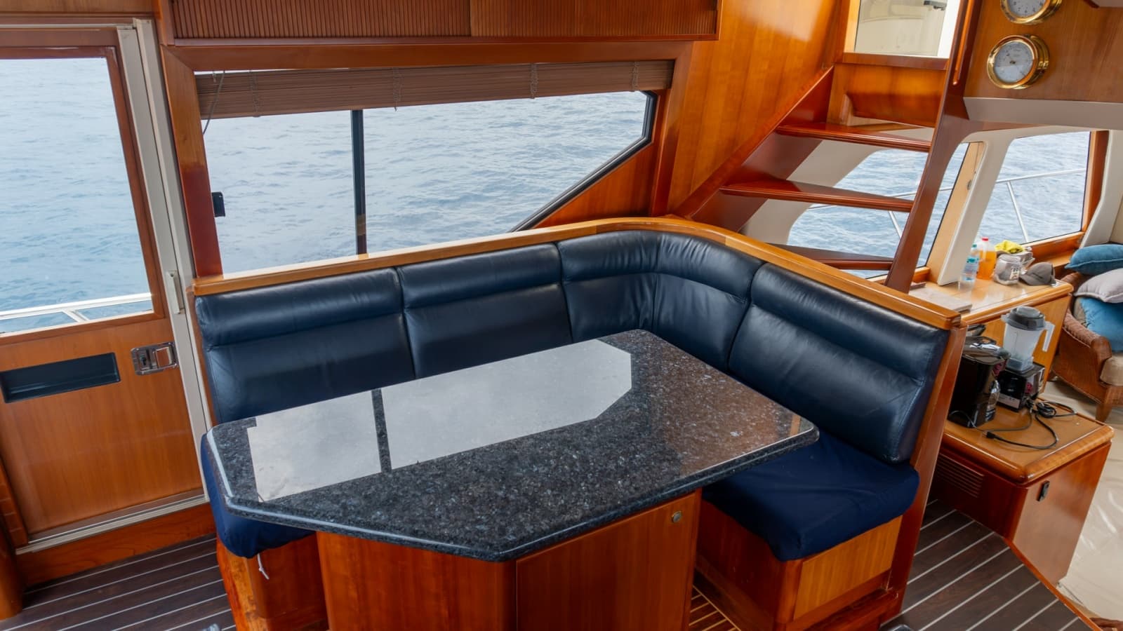 2002 West Bay 70 Yachtfisher - Photo 18
