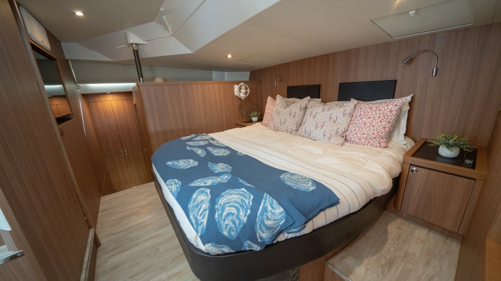 2021 Aquila 44 Motor Yacht - Photo 26