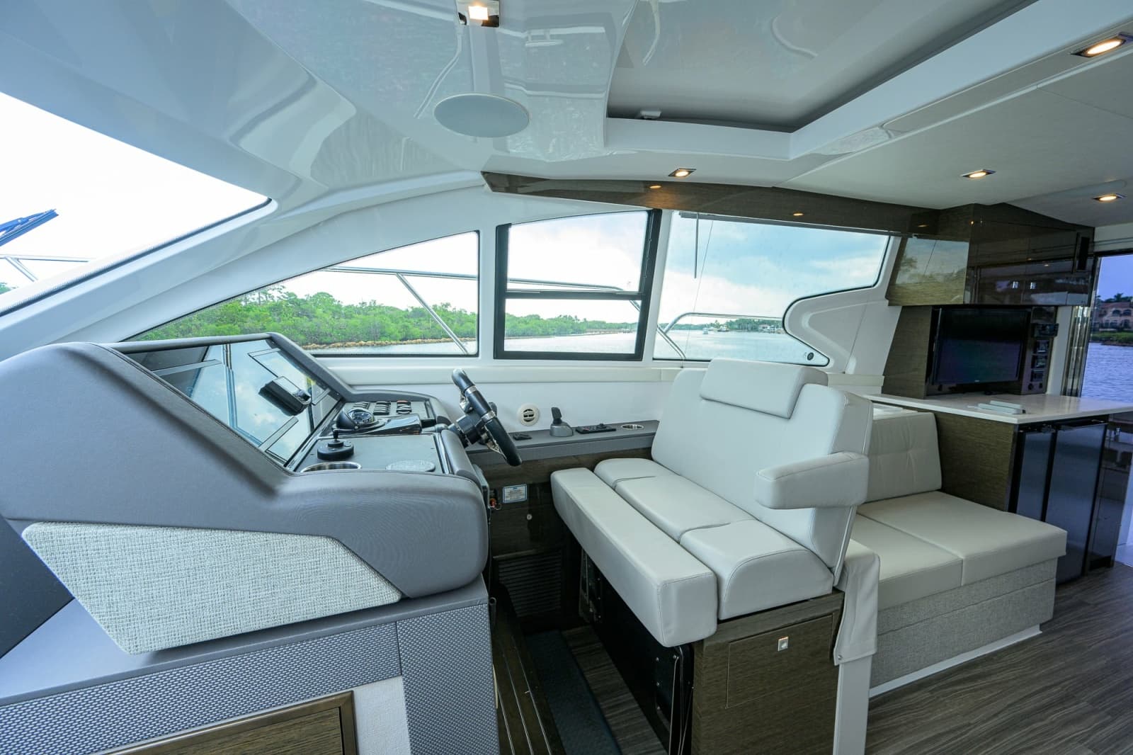 2020 Cruisers 46 Cantius - Photo 21