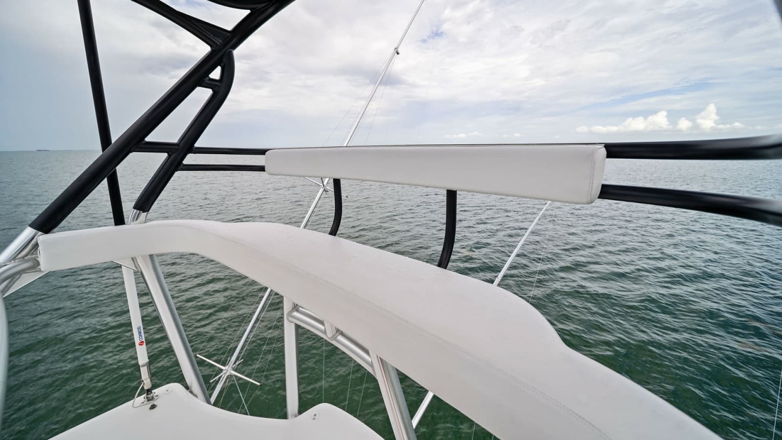 2015 Viking 55 Convertible - Photo 70