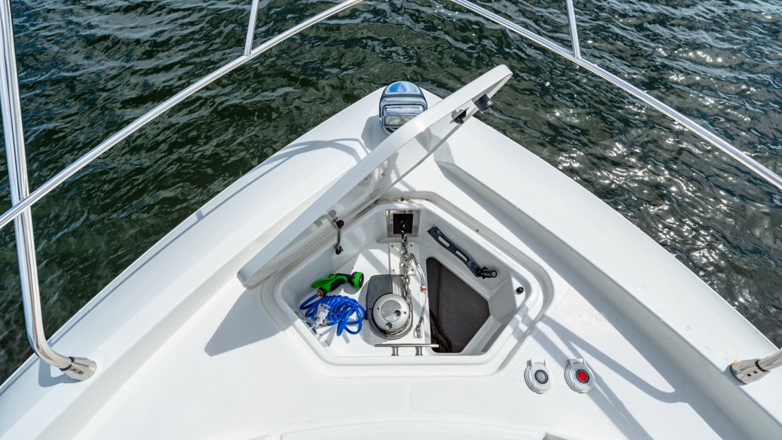 2019 Cruisers Yachts Cantius 46 - Photo 46