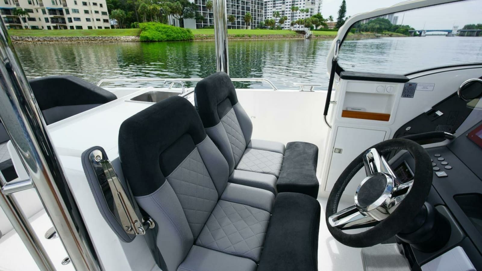 2024 Nimbus Tender 9 - Photo 14