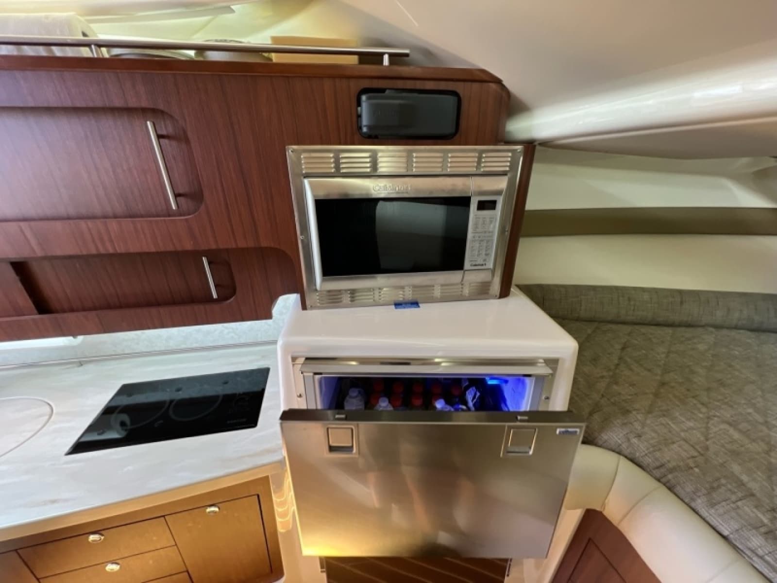 2019 Grady-White 37 Express - Photo 8