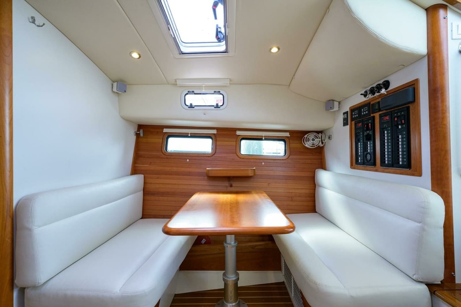2019 MJM 43z - Photo 6